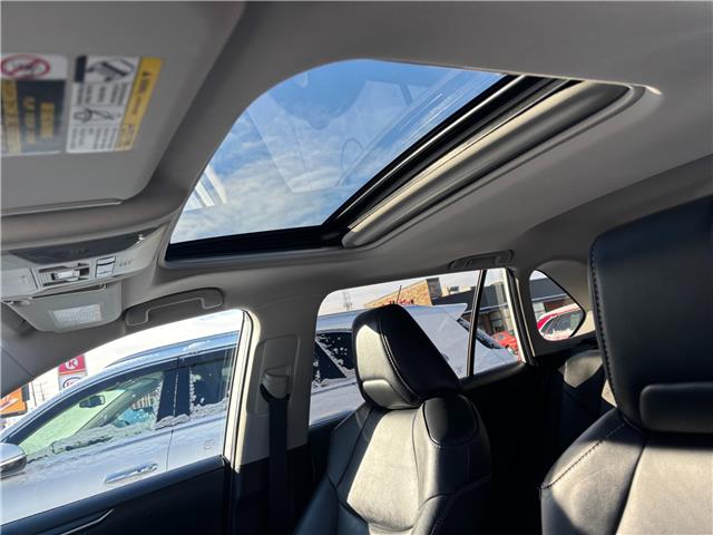 2019 Toyota RAV4 XLE (Stk: M6074) in Sarnia - Image 33 of 33