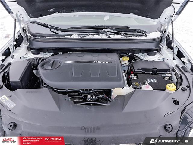 2022 Jeep Cherokee Altitude (Stk: 260061) in Essex-Windsor - Image 9 of 31