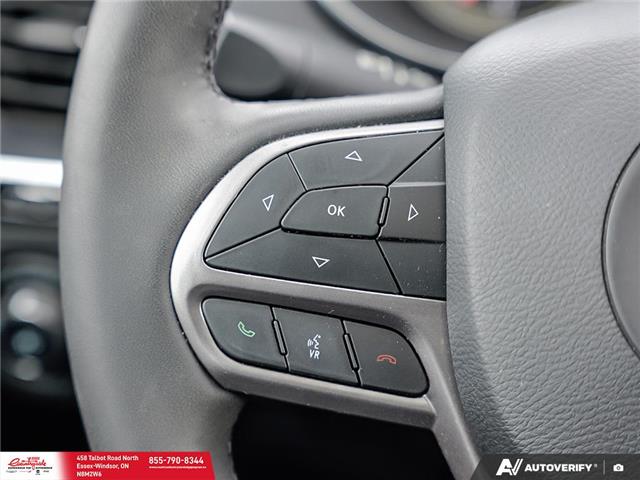 2022 Jeep Cherokee Altitude (Stk: 260061) in Essex-Windsor - Image 22 of 31