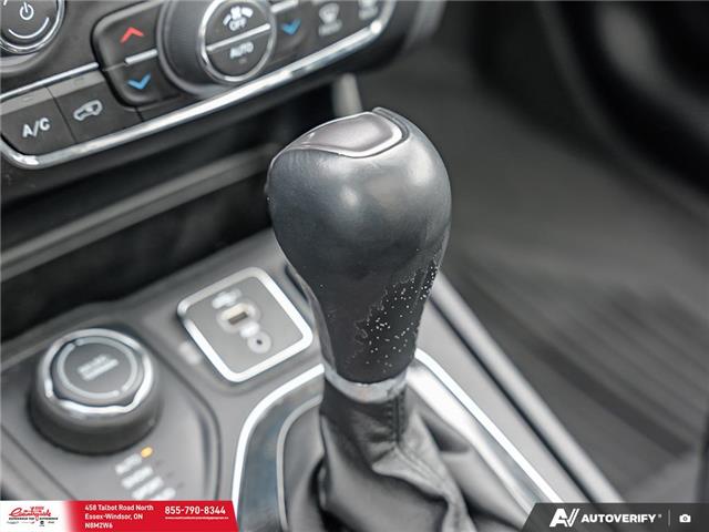 2022 Jeep Cherokee Altitude (Stk: 260061) in Essex-Windsor - Image 23 of 31