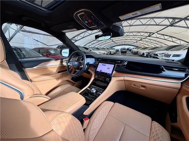 2025 Jeep Grand Cherokee L Summit (Stk: 260270A) in Calgary - Image 9 of 23