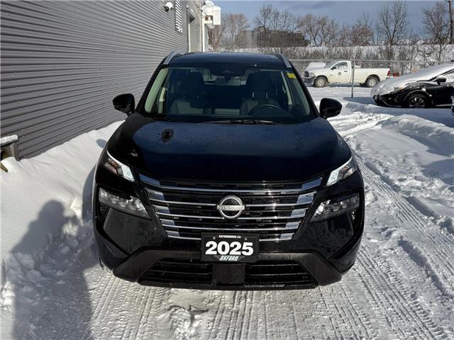 2025 Nissan Rogue SV Moonroof (Stk: U11079) in London - Image 2 of 25