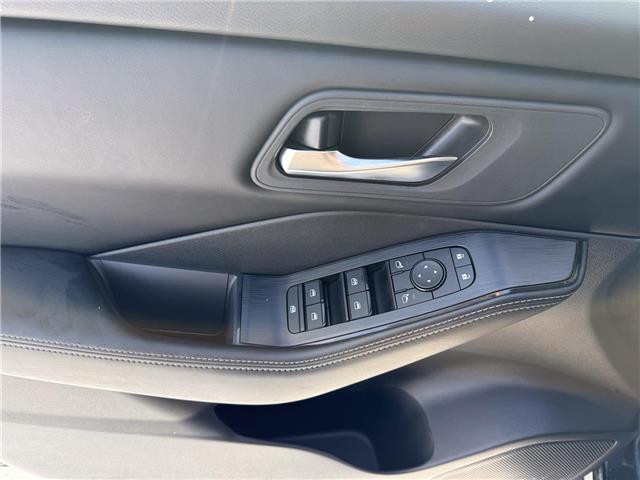 2025 Nissan Rogue SV Moonroof (Stk: U11079) in London - Image 19 of 25