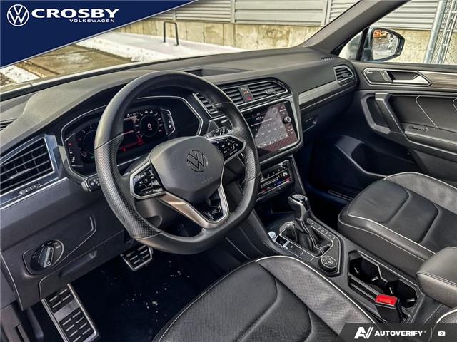 2022 Volkswagen Tiguan Highline R-Line (Stk: 2V2715) in Kitchener - Image 8 of 22