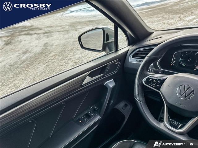 2022 Volkswagen Tiguan Highline R-Line (Stk: 2V2715) in Kitchener - Image 11 of 22