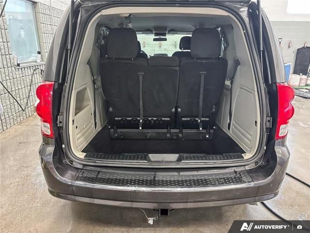 2016 Dodge Grand Caravan SE/SXT (Stk: 165122) in London - Image 12 of 26