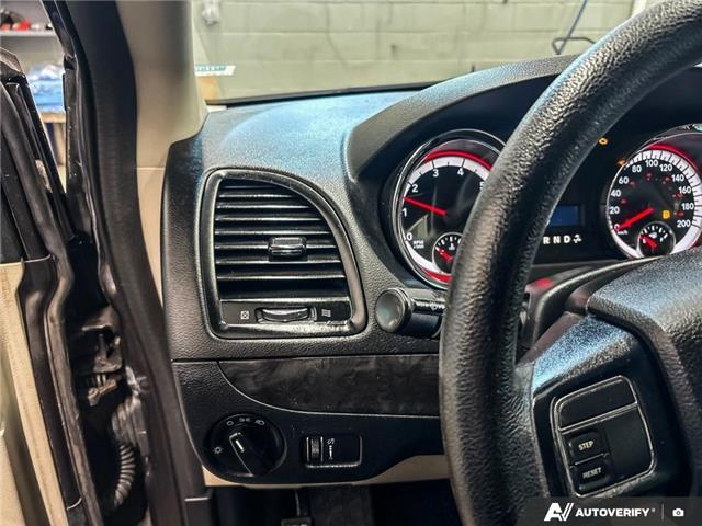 2016 Dodge Grand Caravan SE/SXT (Stk: 165122) in London - Image 17 of 26