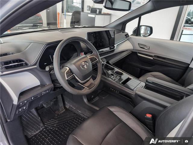 2025 Toyota Sienna XSE 7-Passenger (Stk: P3140) in London - Image 12 of 24