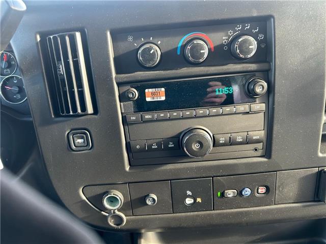 2025 GMC Savana Cutaway Work Van (Stk: 250679) in Ottawa - Image 13 of 30