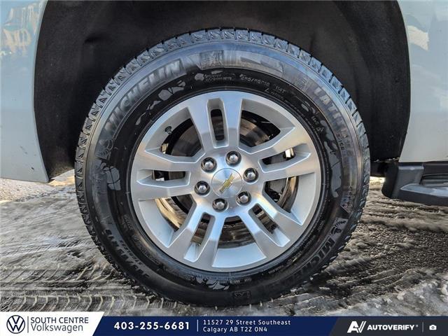 2015 Chevrolet Tahoe LS (Stk: ST-268A) in Calgary - Image 6 of 23 2015 Chevrolet Tahoe LS (Stk: ST-268A) in Calgary - Image 6 of 23