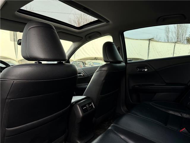 2016 Honda Accord Touring (Stk: 260083C) in Calgary - Image 16 of 18