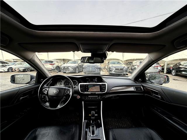 2016 Honda Accord Touring (Stk: 260083C) in Calgary - Image 8 of 18