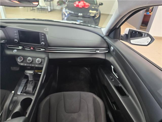 2025 Hyundai Elantra Preferred (Stk: 25HE00503) in Winnipeg - Image 13 of 23