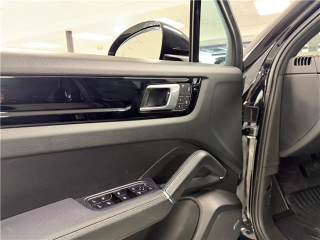 2022 Porsche Cayenne Base (Stk: A9175) in Saint-Eustache - Image 13 of 30