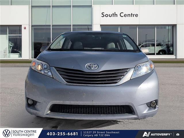 2014 Toyota Sienna XLE 7 Passenger (Stk: SU7702A) in Calgary - Image 2 of 11
