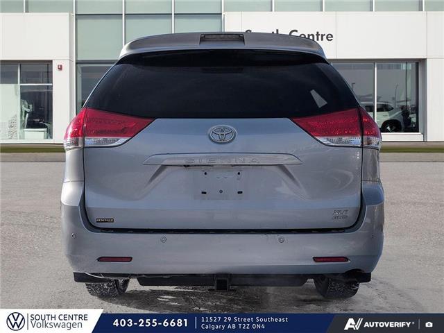2014 Toyota Sienna XLE 7 Passenger (Stk: SU7702A) in Calgary - Image 5 of 11