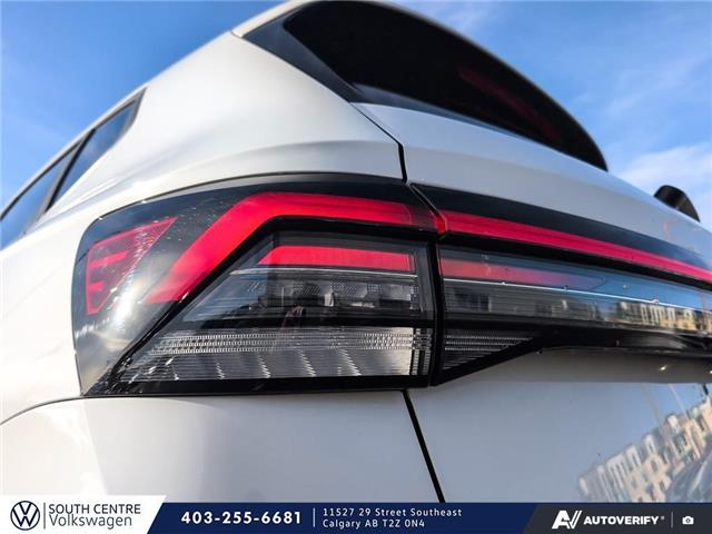 2025 Volkswagen Taos Comfortline (Stk: ST-053A) in Calgary - Image 10 of 20