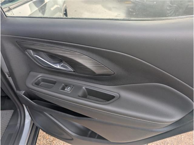 2023 GMC Terrain SLE (Stk: 19428) in Calgary - Image 13 of 26