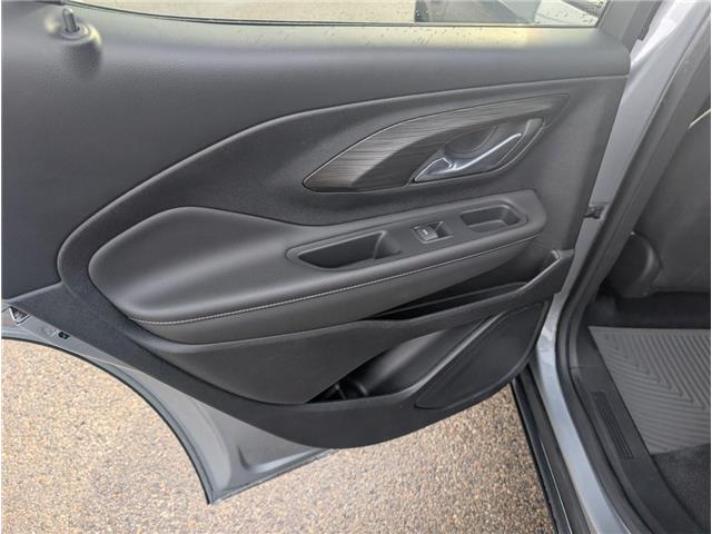 2023 GMC Terrain SLE (Stk: 19428) in Calgary - Image 16 of 26
