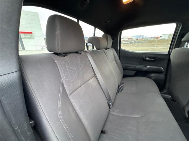 2017 Toyota Tacoma  (Stk: X070349W) in Cranbrook - Image 11 of 19