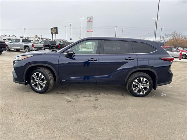 2026 Toyota Highlander Hybrid XLE (Stk: S696973) in Cranbrook - Image 2 of 21
