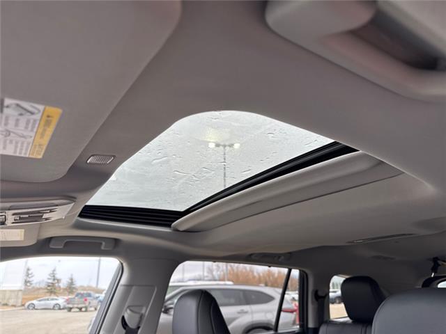 2026 Toyota Highlander Hybrid XLE (Stk: S696973) in Cranbrook - Image 18 of 21