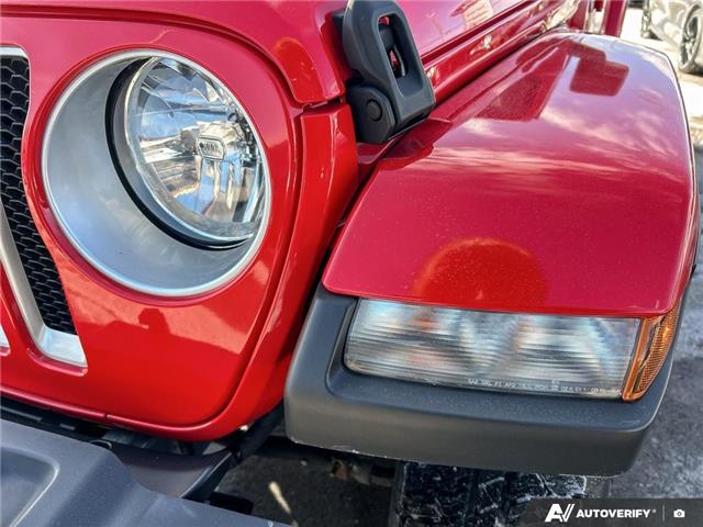 2021 Jeep Wrangler Unlimited Sahara (Stk: P7300) in Oakville - Image 8 of 25