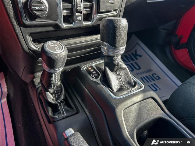 2021 Jeep Wrangler Unlimited Sahara (Stk: P7300) in Oakville - Image 18 of 25