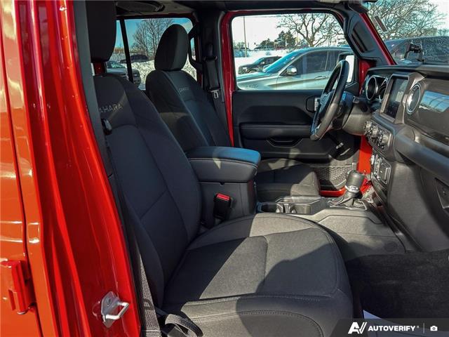 2021 Jeep Wrangler Unlimited Sahara (Stk: P7300) in Oakville - Image 22 of 25