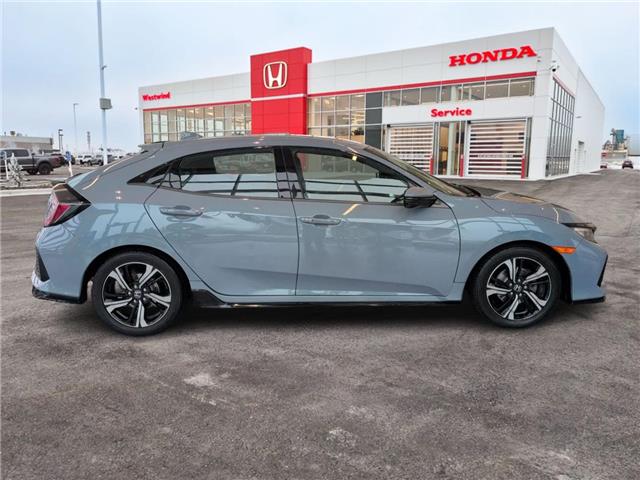 2017 Honda Civic Sport Touring (Stk: C1681) in Lethbridge - Image 2 of 23
