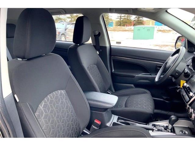 2024 Mitsubishi RVR ES (Stk: 24J3415) in Sherwood Park - Image 7 of 28