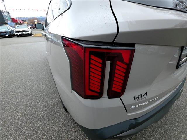 2024 Kia Sorento 2.5T X-Line (Stk: 6L0038A) in Kamloops - Image 8 of 22