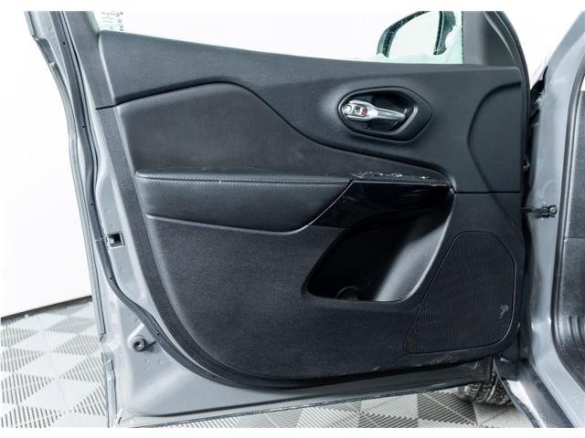 2022 Jeep Cherokee Altitude (Stk: TT-064A) in Calgary - Image 11 of 25