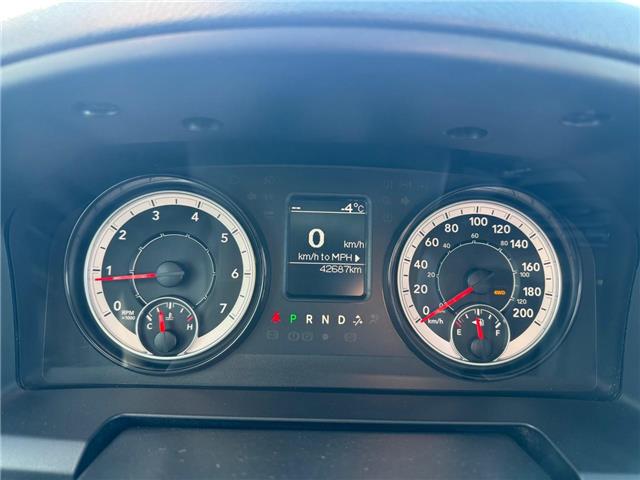 2023 RAM 1500 Classic SLT (Stk: 28279P) in Newmarket - Image 9 of 11