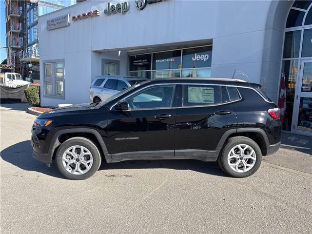 2026 Jeep Compass North (Stk: M22903) in Newmarket - Image 4 of 14