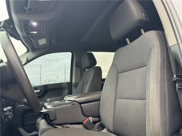 2021 Chevrolet Silverado 1500 Custom (Stk: 28283P) in Newmarket - Image 7 of 12