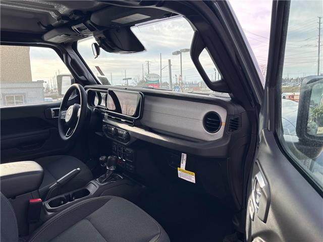 2026 Jeep Gladiator Sport S (Stk: Z22988) in Newmarket - Image 9 of 13