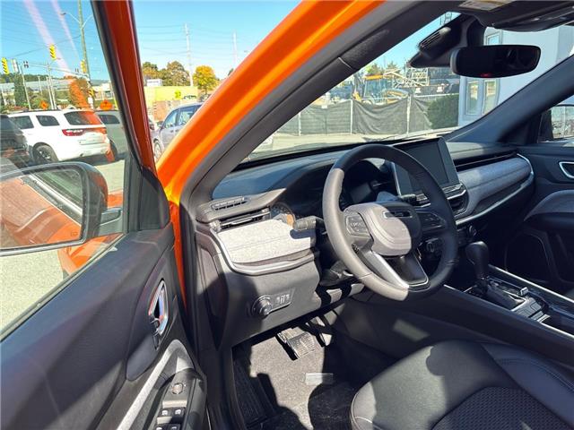 2026 Jeep Compass North (Stk: M22907) in Newmarket - Image 9 of 14