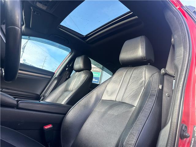 2018 Honda Civic Sport Touring (Stk: L702A) in Newmarket - Image 16 of 28