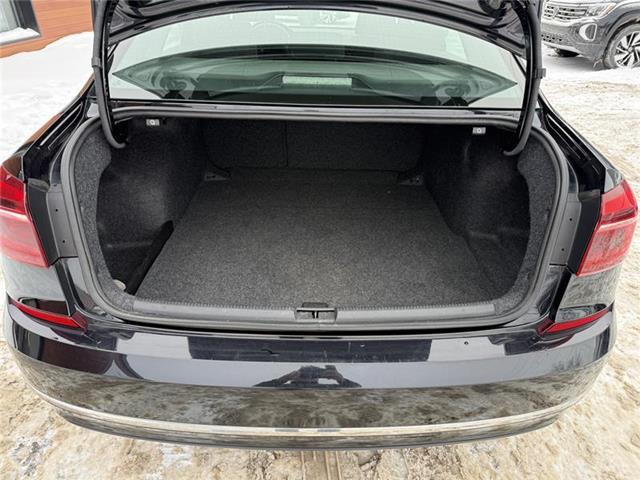 2017 Volkswagen Passat 1.8 TSI Trendline+ (Stk: N15300A) in Ottawa - Image 10 of 15
