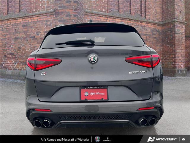 2022 Alfa Romeo Stelvio Quadrifoglio (Stk: 912181) in Victoria - Image 5 of 24