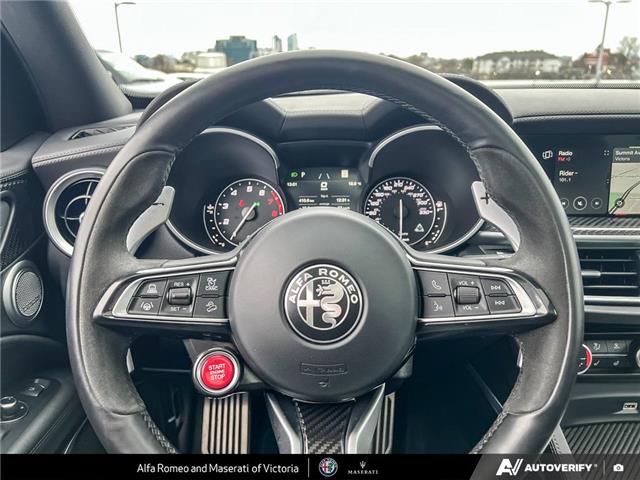 2022 Alfa Romeo Stelvio Quadrifoglio (Stk: 912181) in Victoria - Image 13 of 24