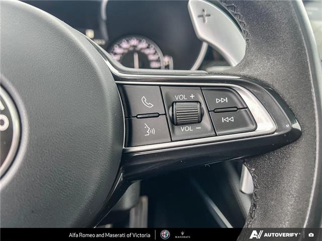 2022 Alfa Romeo Stelvio Quadrifoglio (Stk: 912181) in Victoria - Image 15 of 24