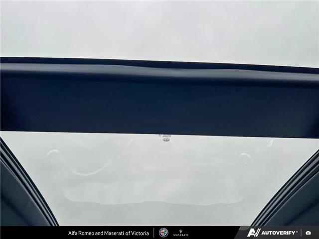 2022 Alfa Romeo Stelvio Quadrifoglio (Stk: 912181) in Victoria - Image 20 of 24