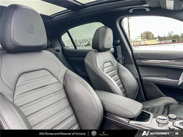 2022 Alfa Romeo Stelvio Quadrifoglio (Stk: 912181) in Victoria - Image 21 of 24