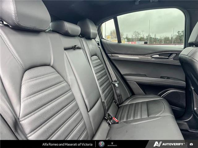 2022 Alfa Romeo Stelvio Quadrifoglio (Stk: 912181) in Victoria - Image 22 of 24