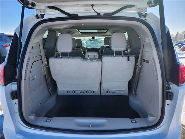 2017 Chrysler Pacifica Limited (Stk: JB26001) in Brandon - Image 7 of 23