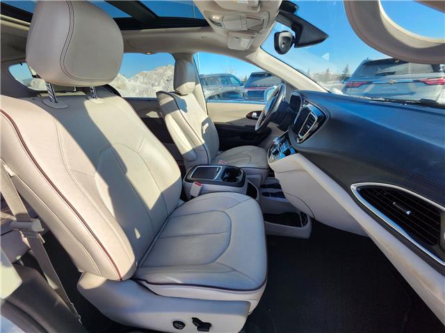 2017 Chrysler Pacifica Limited (Stk: JB26001) in Brandon - Image 14 of 23