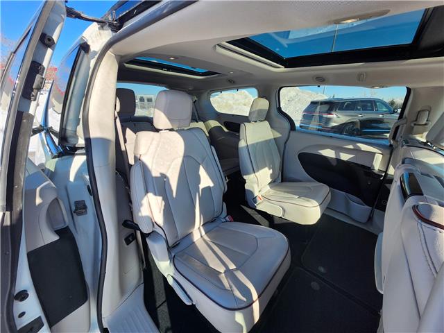 2017 Chrysler Pacifica Limited (Stk: JB26001) in Brandon - Image 16 of 23