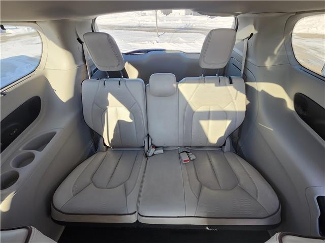 2017 Chrysler Pacifica Limited (Stk: JB26001) in Brandon - Image 20 of 23